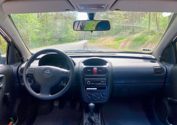 Opel Corsa cena 8250 przebieg: 204730, rok produkcji 2005 z Starachowice małe 121